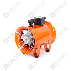 Ventilador portátil EX 200mm laranja, visto em ângulo lateral, com cabo superior e estrutura robusta.
