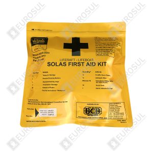 Kit de Primeiros Socorros SOLAS MM001, vista frontal, embalagem amarela com lista de conteúdos e instruções.